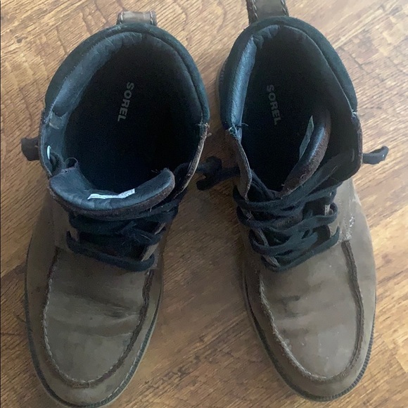 Sorel boots- waterproof men’s - Picture 2 of 5